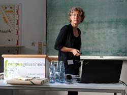 Referentin Susanne Schroth